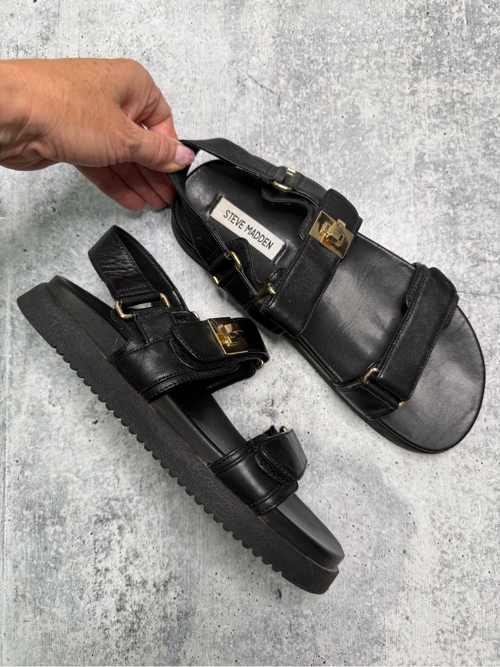 Steve Madden Mona Black Leather Flatform Sandals 8.5